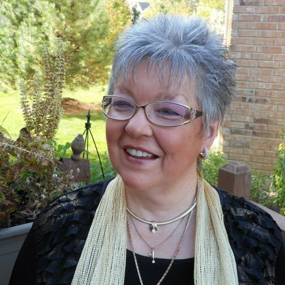 Meet your Posher, Betsy